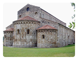 cosa vedere: Basilica di San Piero a Grado 